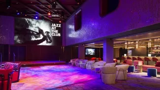 Celebrity Apex - The Club