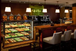 Celebrity Summit - Cafe al Bacio & Gelateria