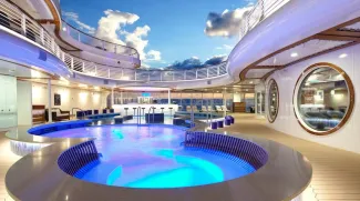 Disney Dream - Quiet Cove Pool