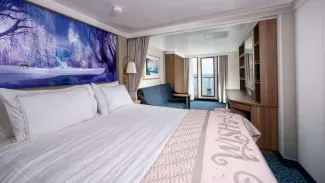 Disney Treasure - Deluxe Family Oceanview Stateroom with Verandah
