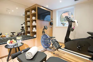 Emerald Destiny - Fitness Area