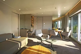 Emerald Sakara - Owner's Suite