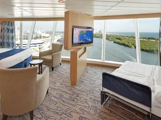 Freedom of the Seas - Ocean View Panoramic Suite (No Balcony)