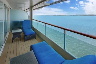 Grandeur of the Seas - Owner's Suite - 1 Bedroom