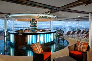 Grandeur of the Seas - Solarium Bar