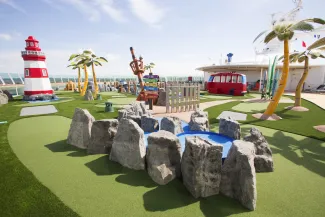 Independence Of The Seas - Mini Golf