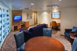 Jewel of the Seas - Ocean View Suite - 2 Bedroom (No Balcony)