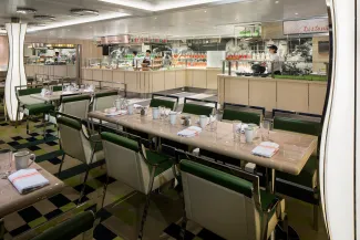 Koningsdam - Lido Market