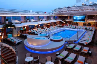 Koningsdam - Lido Pool