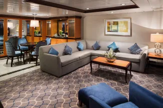 Liberty of the Seas - Owner’s Suite - 1 Bedroom