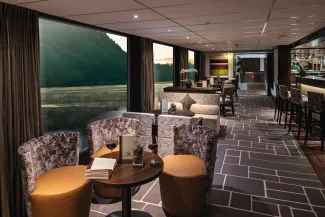 MS Amadeus Brilliant - Panorama Bar and Lounge