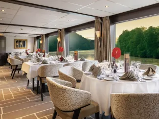 MS Amadeus Brilliant - Panorama Restaurant