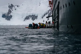 MS Roald Amundsen - Excursions