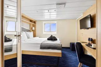 MS Spitsbergen - Polar Outside | Outside cabin for 2 travellers