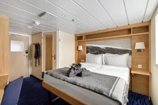 MS Spitsbergen - Polar Outside | Outside cabin - Lower deck for up to 3 travellers