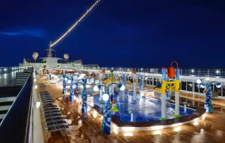 MSC Armonia - Swimming Pools
