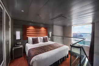 MSC Bellissima - MSC Yacht Club Duplex Suite with Whirlpool