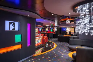 MSC Fantasia - Manhattan Bar