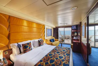 MSC Fantasia - MSC Yacht Club Deluxe Suite