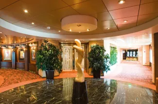 MSC Magnifica - Art Gallery