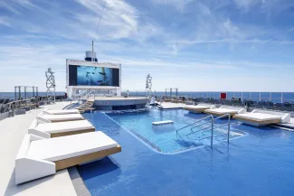 MSC Seashore - Long Island Pool