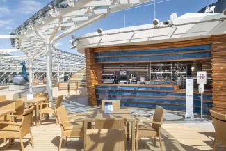 MSC Virtuosa - MSC Yacht Club Pool