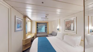 Navigator of the Seas - Connecting Promenade Interior