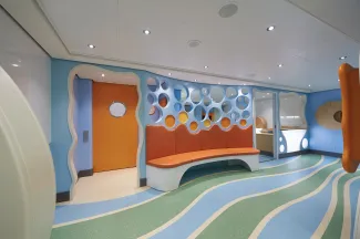 Norwegian Bliss - Guppies