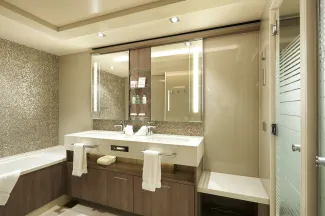 Norwegian Bliss - The Haven Aft-Facing Penthouse with Large Balcony