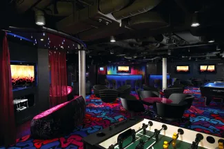 Norwegian Breakaway - Entourage