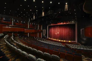 Norwegian Dawn - Stardust Theatre