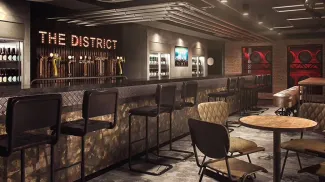Norwegian Encore - The District Brew House