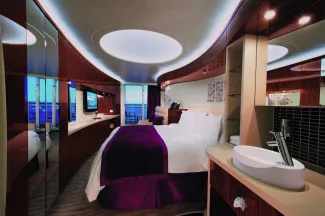 Norwegian Epic - Sail Away Club Balcony Suite