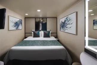 Norwegian Jewel - Solo Inside