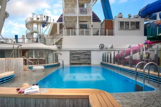 Norwegian Joy - Main Pool