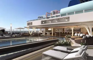 Norwegian Luna - Aqua Park & Main Pool