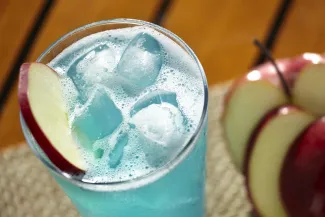 Norwegian Spirit - Waves Pool Bar