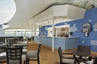 Norwegian Star - Sky High Bar