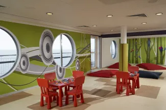 Norwegian Star - Splash Academy