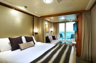 Norwegian Sun - Aft-Facing Club Balcony Suite