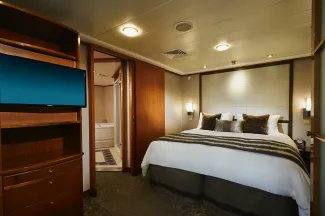 Norwegian Sun - Owner's Suite with Large Balcony
