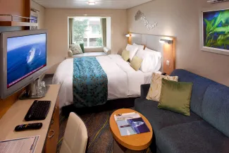 Oasis of the Seas - Neighbourhood View Stateroom with Balcony Guarantee