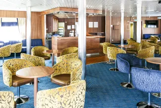 Ocean Endeavour - Aurora Lounge