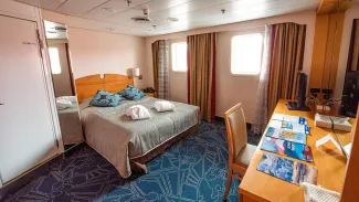 Ocean Endeavour - Cabin Category 6 Comfort Twin (Deck 8)
