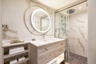 Oceania Allura - Veranda Stateroom