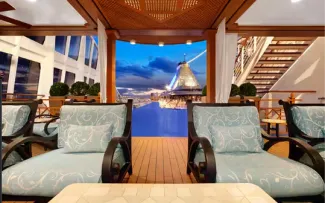 Oceania Marina - Patio