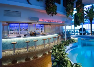 Ovation of the Seas - Sunshine Bar