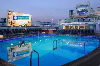 Quantum of the Seas - Pools