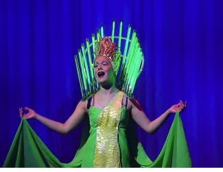 Radiance of the Seas - Piano Man