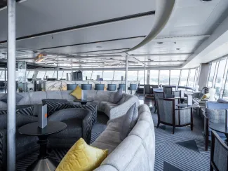 Renaissance - Le Panoramique Lounge & Nightclub